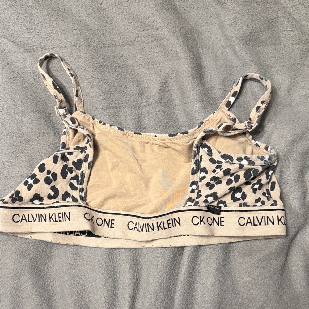 Calvin Klein Leopard Print Bralette - Picture 2 of 4